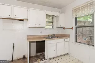 4705 Ernest Dr, Forest Park, GA 30297 - Photo 12