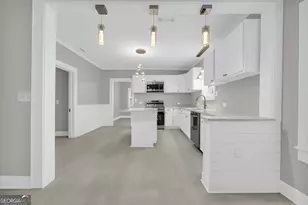 943 S Pond St, Toccoa, GA 30577 - Photo 22