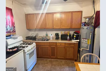 606 S Harlem Circle, Lagrange, GA 30241 - Photo 2