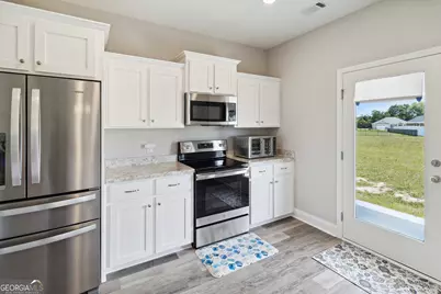 306 Old Rockdale Drive, Statesboro, GA 30461 - Photo 8