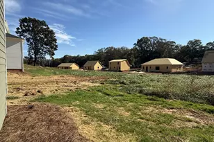 190 Charlotte Cir, Statham, GA 30666 - Photo 22