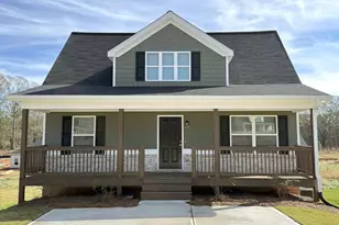 190 Charlotte Cir, Statham, GA 30666 - Photo 1