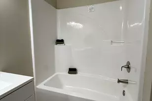 190 Charlotte Cir, Statham, GA 30666 - Photo 14