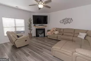 216 Loganview Dr, Loganville, GA 30052 - Photo 10