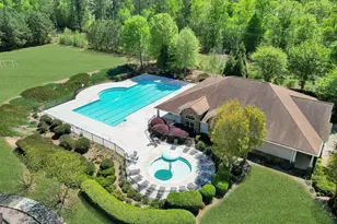 200 Darien Dr, Senoia, GA 30276 - Photo 34