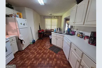 125 Ridgefield Circle, Lagrange, GA 30241 - Photo 4