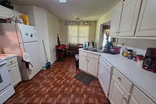 125 Ridgefield Cir, Lagrange, GA 30241 - Photo 4