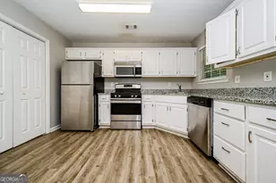 407 Victoria Pl Dr, Locust Grove, GA 30248 - Photo 8