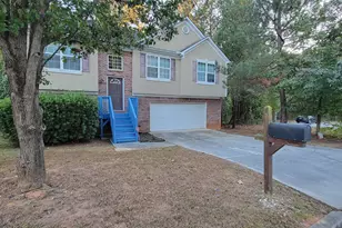570 Sycamore Dr, Jonesboro, GA 30238 - Photo 2