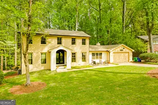 2433 Helmsdale Dr NE, Atlanta, GA 30345 - Photo 1