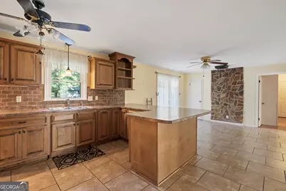 894 Chapman Drive, Macon, GA 31211 - Photo 8