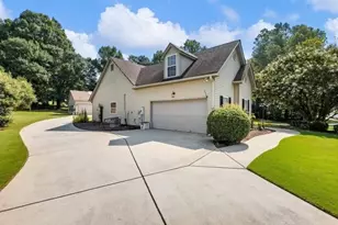 886 Jefferson Walk Cir, Jefferson, GA 30549 - Photo 6