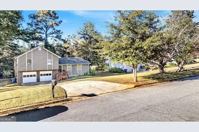 450 Valley Woods Circle SE, Conyers, GA 30094 - Photo 32