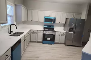 138 Shady View Pl, Lawrenceville, GA 30044 - Photo 4