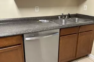323 Carriage Ln, Albany, GA 31721 - Photo 8