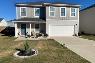 152 Rock Run Trl, Warner Robins, GA 31093 - Photo 2