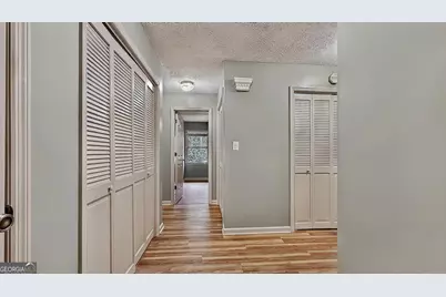 202 Montclair Drive, Calhoun, GA 30701 - Photo 2