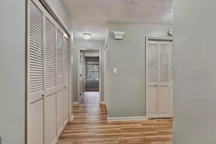 202 Montclair Dr, Calhoun, GA 30701 - Photo 2