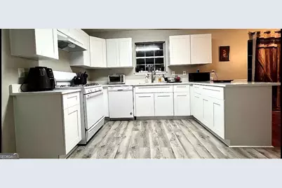 3267 Forrest Bluff Way, Lithonia, GA 30038 - Photo 4