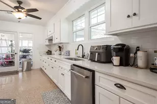 506 Magnolia Dr, Waycross, GA 31501 - Photo 14