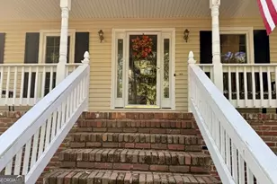 153 Lakeside Dr, Peachtree City, GA 30269 - Photo 4
