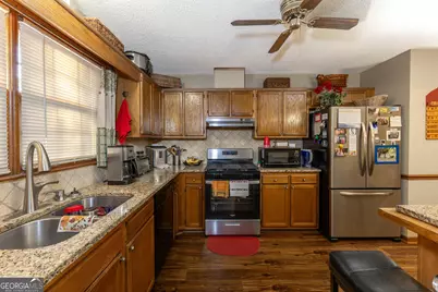 10990 Clearwater Drive, Hampton, GA 30228 - Photo 18