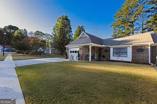 250 Jeff Davis Pl, Fayetteville, GA 30214 - Photo 4