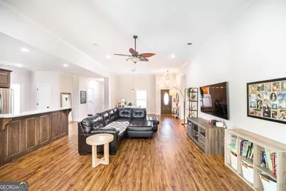 219 Rowland Circle, Byron, GA 31008 - Photo 12