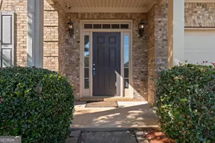 179 Hamilton Pointe Dr, McDonough, GA 30253 - Photo 2