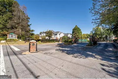 1303 Vinings Forest Lane SE, Smyrna, GA 30080 - Photo 4