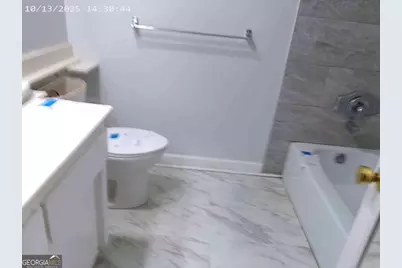 301 Lakeview Drive, Hinesville, GA 31313 - Photo 8