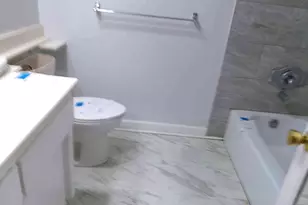 301 Lakeview Dr, Hinesville, GA 31313 - Photo 8