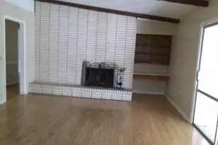 301 Lakeview Dr, Hinesville, GA 31313 - Photo 14