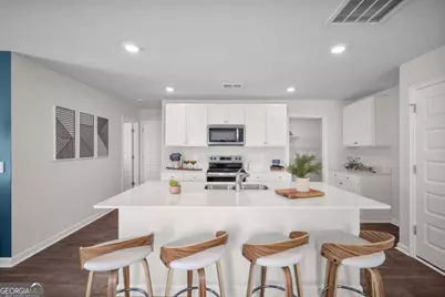 1024 Lakes Boulevard, Brunswick, GA 31525 - Photo 14