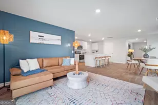 1024 Lakes Blvd, Brunswick, GA 31525 - Photo 10