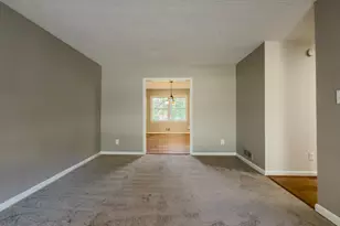 518 Barbashela Cir, Stone Mountain, GA 30088 - Photo 10