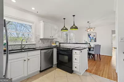 490 E Pharr Road, Decatur, GA 30030 - Photo 12