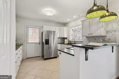 490 E Pharr Road, Decatur, GA 30030 - Photo 10