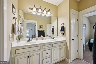 395 Beaumont Farms Dr, Sharpsburg, GA 30277 - Photo 24