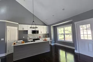 49 Sweetgum St, Talmo, GA 30575 - Photo 8