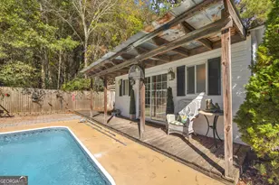 396 Brookwood Dr, Lavonia, GA 30553 - Photo 6