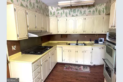 550 S Hill Street, Griffin, GA 30224 - Photo 20