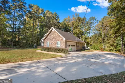 228 Bradley Road, Jackson, GA 30233 - Photo 4