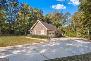 228 Bradley Rd, Jackson, GA 30233 - Photo 4