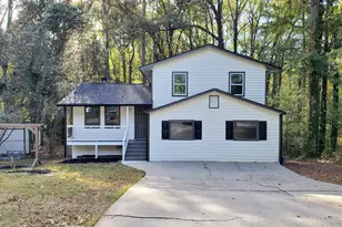 5406 Megan Rd, Stone Mountain, GA 30088 - Photo 4