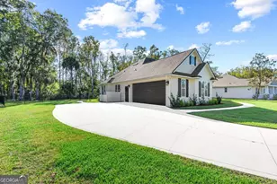 402 The Strand, Saint Marys, GA 31558 - Photo 4