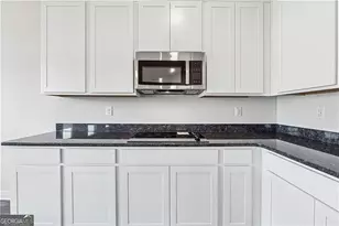 206 Freshwater Ct, Lagrange, GA 30241 - Photo 4