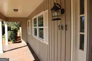 141 Nelson Ave, Lyons, GA 30436 - Photo 4