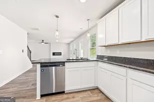 204 Freshwater Ct, Lagrange, GA 30241 - Photo 6