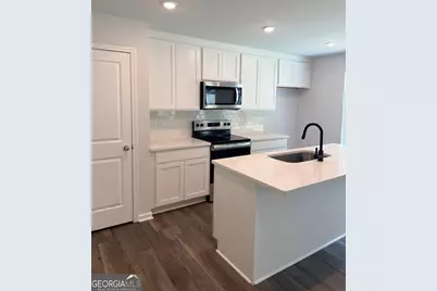 1100 NW Wedgewood Drive, Atlanta, GA 30318 - Photo 6